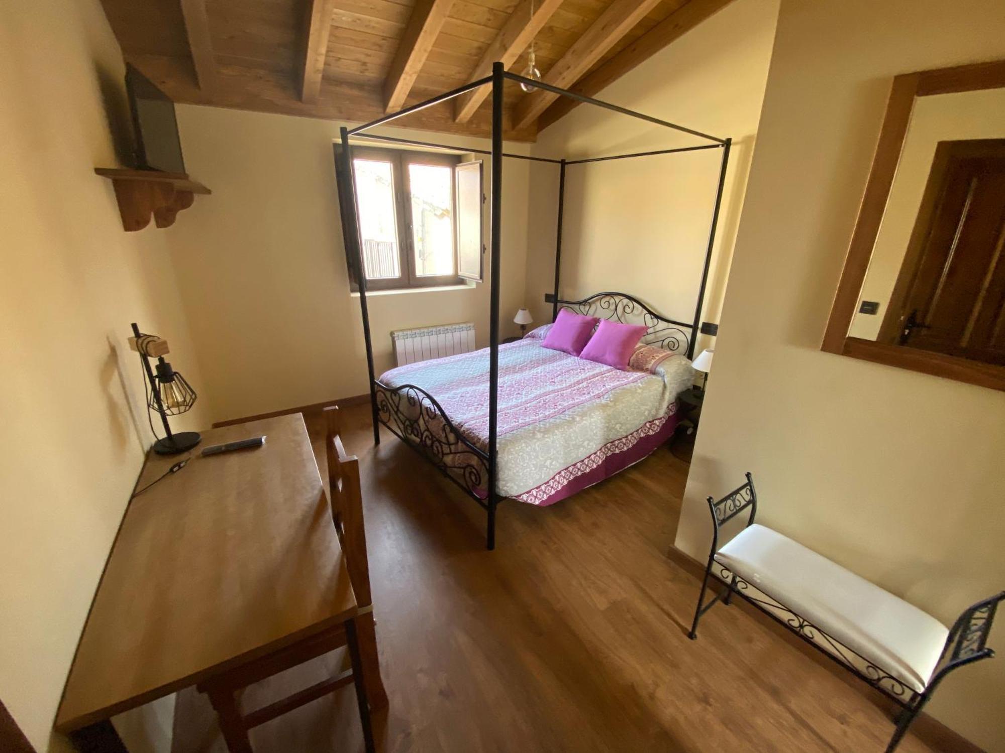 Casa Rural Los Valles Valdenebro de los Valles エクステリア 写真