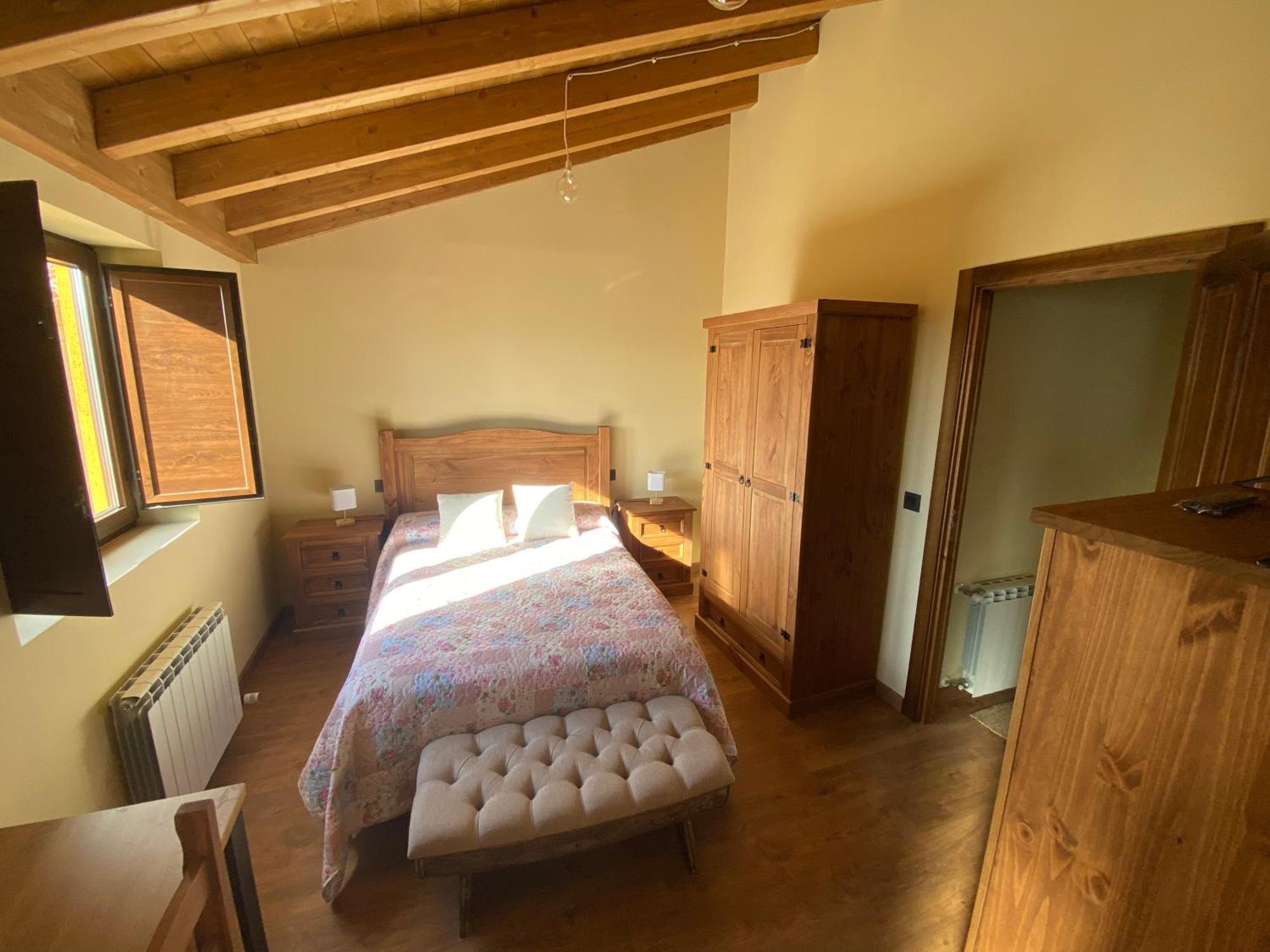 Casa Rural Los Valles Valdenebro de los Valles エクステリア 写真